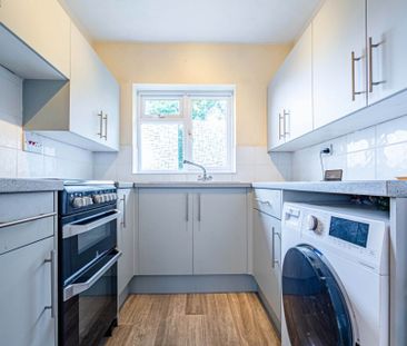 1 bed Apartment for rent - Photo 3