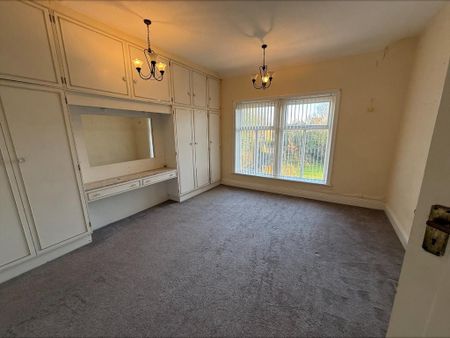 4 bedroom detached house to rent - Photo 4