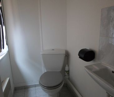 Location Appartement 2 pièces 51m² ROUEN 76000 - Photo 2
