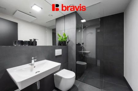 Pronájem 1+kk, Královopolská, Brno: All-in vybavení, wifi, garáž, gym - Photo 2