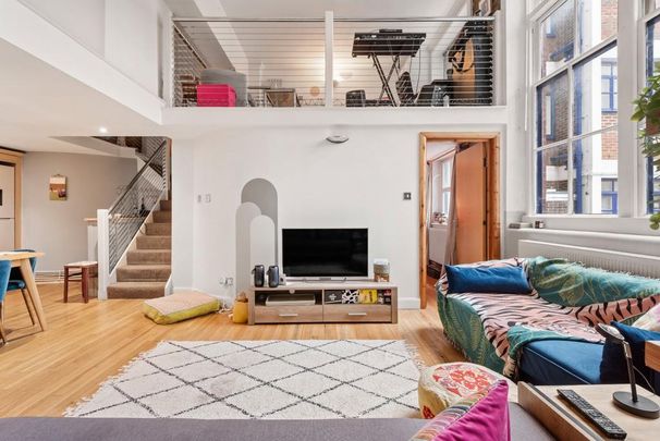 2 bedroom flat to rent - Photo 1