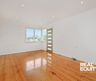 2 Markham Street, Holsworthy NSW 2173 - House For Rent | Domain - Photo 1