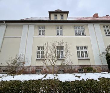 Renovierte, geräumige 2ZKBWohnung in Heppens zu vermieten! - Photo 3