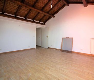 Via peschiera 4 vani mq. 110 ristrutturato - Photo 2