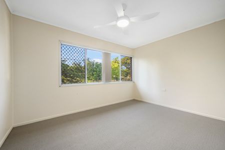 14 Lucan Avenue, Aspley QLD, Belconnen - Photo 2