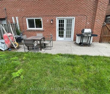 For Lease - 1575 Corkstone Glade, Mississauga, Ontario - Photo 1