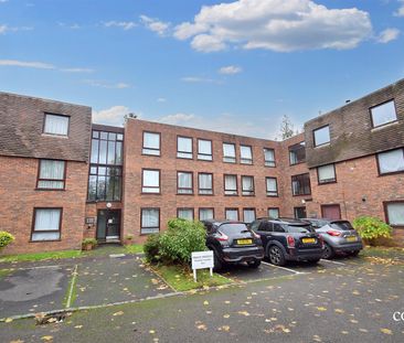 Woodlea Grove, Northwood, HA6 - Photo 2