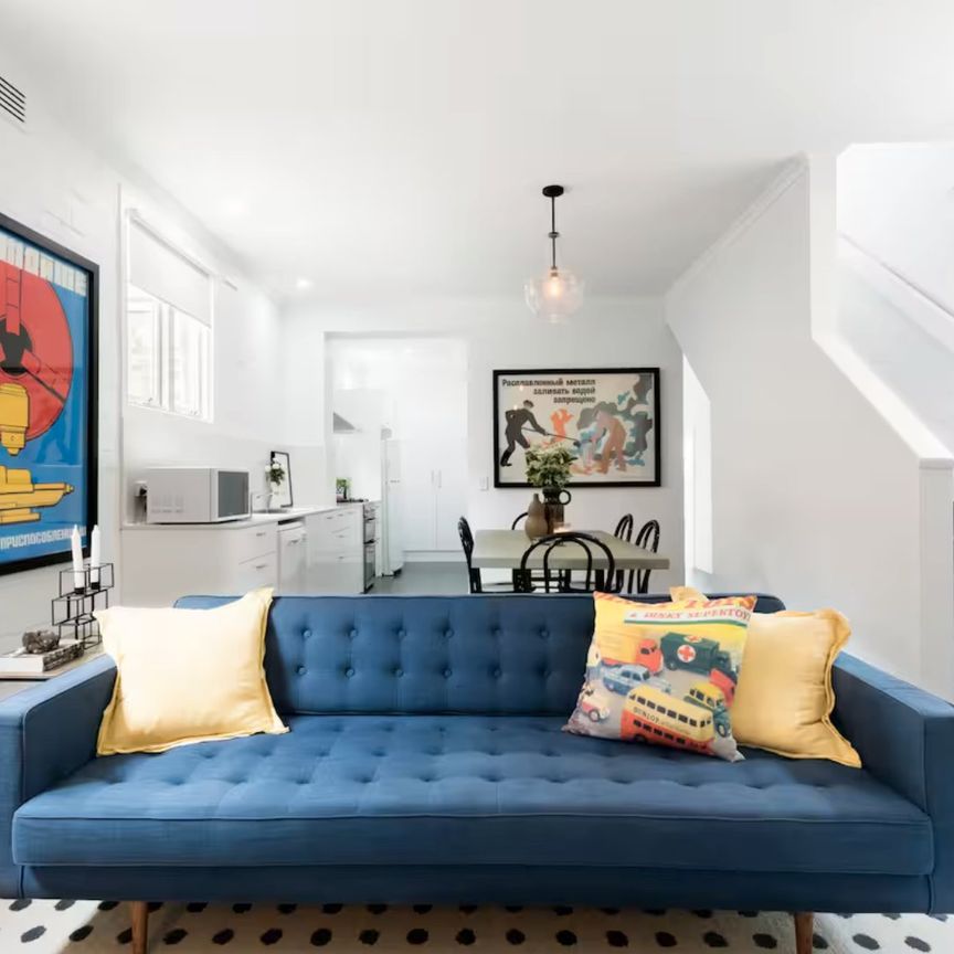 ‘Cumnock Stables’ – A Rare Royal Park Invitation - Photo 1