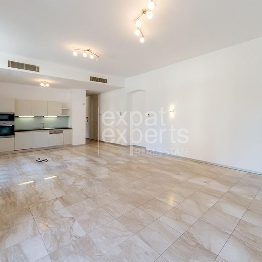 Nadštandardný 2i byt 85m2, nezariadený s parkovaním, HLBOKÁ - Fotografia 1