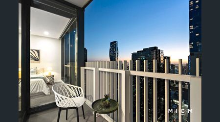 3810/560 Lonsdale Street - Photo 2