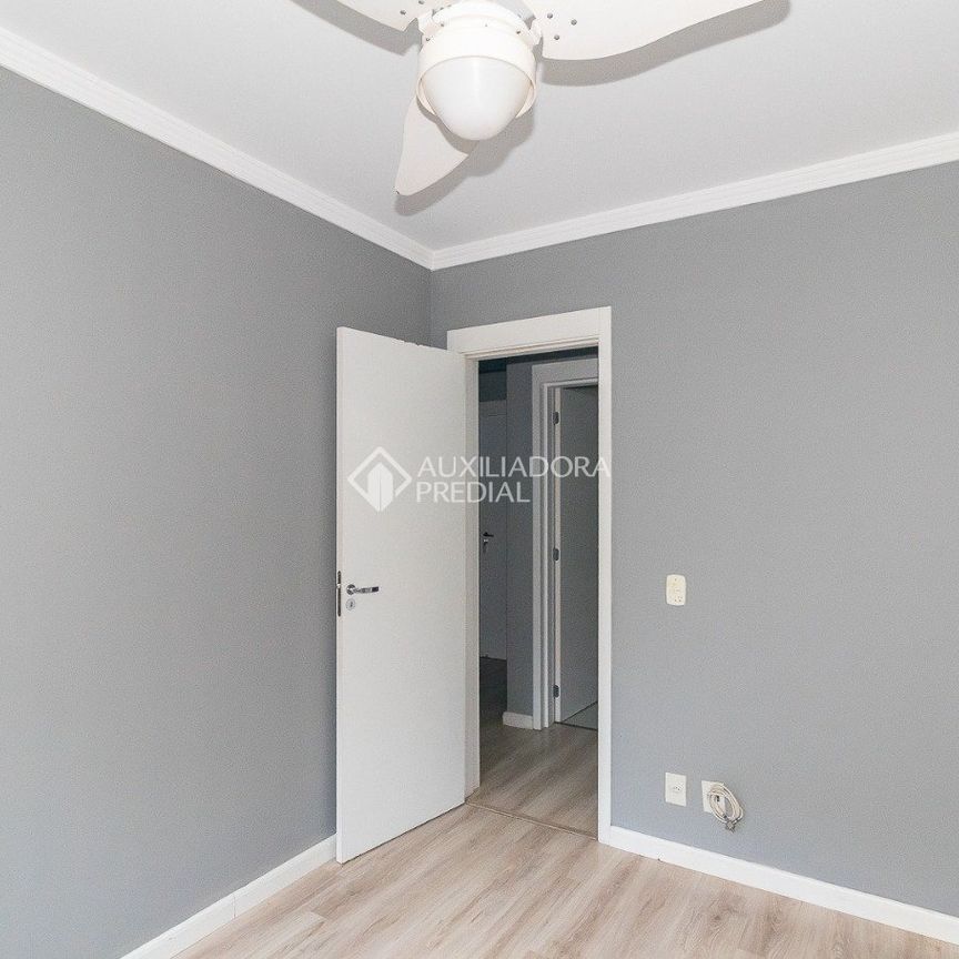 Apartamento com 2 quartos e 57m² para alugar em Vila Nova, Porto Alegre. - Photo 1