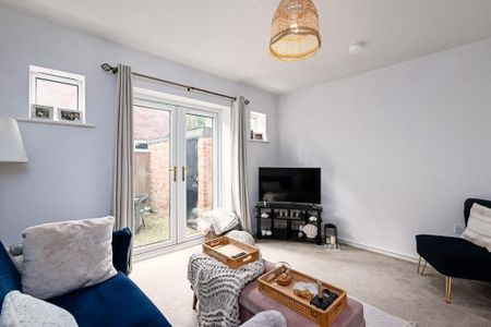 1 bedroom semi-detached house to rent - Photo 5