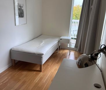 Järpvägen, Järfälla - Photo 1