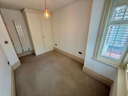 3 bedroom end of terrace house to rent - Photo 5