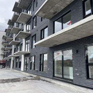 Condo Neuf A Louer - Photo 2