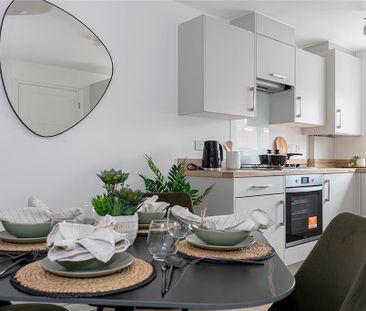 3 bedroom semi-detached house to rent - Photo 4