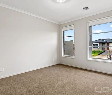 14 Dickens Street, STRATHTULLOH - Photo 6