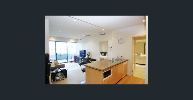 LARGE ONE BEDROOM WITH HUGE ENTERTAINERS BALCONY - Photo 1