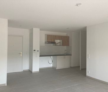 Location Appartement 3 pièces 64m² - Photo 4
