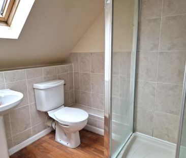 3 bedroom semi-detached house to rent - Photo 3