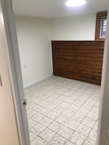 For Lease - 184 Livingstone Avenue Unit# Lower, Toronto, Ontario - Photo 3