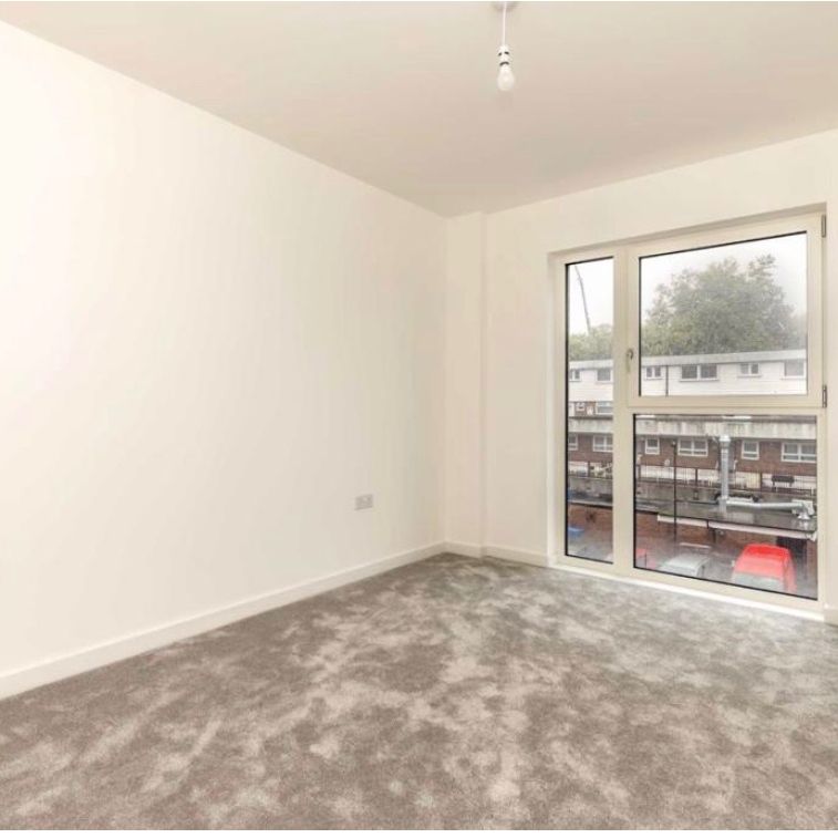 4 Bed Maisonette, Castle Street, E13 - Photo 1