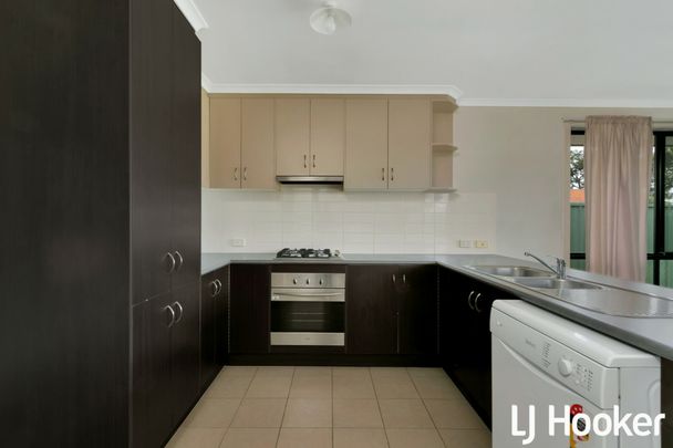 Spacious family home! - Photo 1