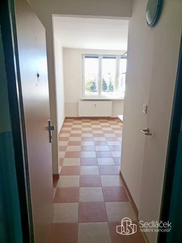 Pronájem slunného bytu 1+1, Sokolov, ul. Kosmonautů - Photo 4