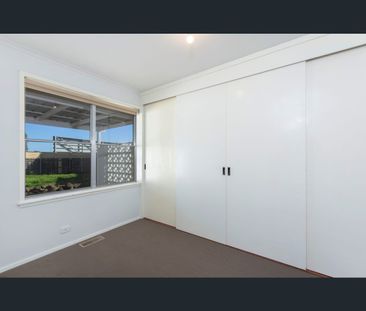 14 Fidge Crescent, Breakwater, Vic 3219 - Photo 5