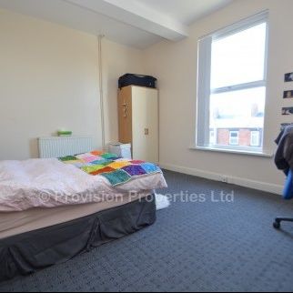 6 Bed Student Properties in Hyde Park - Photo 1