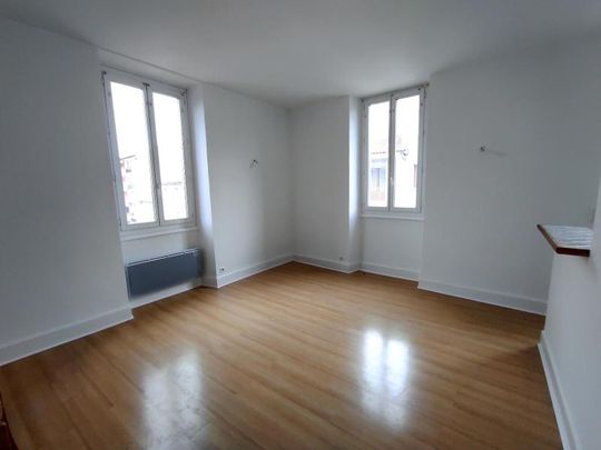 Location Appartement 2 pièces 42m² MILLAU 12100 - Photo 1