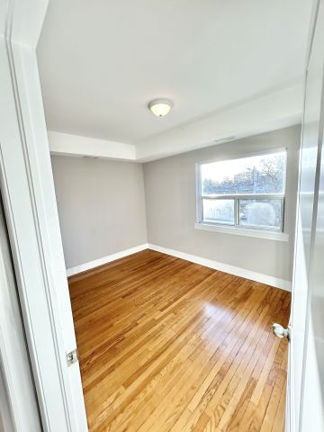 For Lease - 15 Thirty Third Street Unit# 301, Toronto, Ontario - Photo 5
