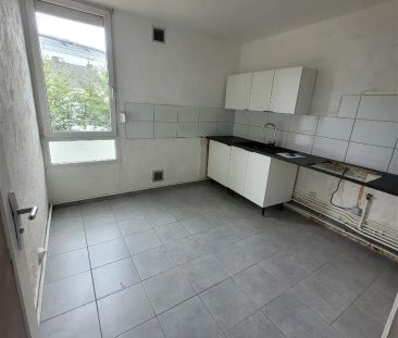 Location appartement 4 pièces - 60.88m² à Jeumont (59460) - Photo 4