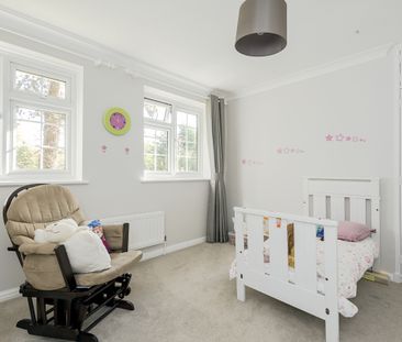 4 bedroom detached house to rent - Photo 4