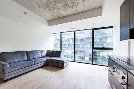 Thompson Residence Lofts 38 , #601 - Photo 2