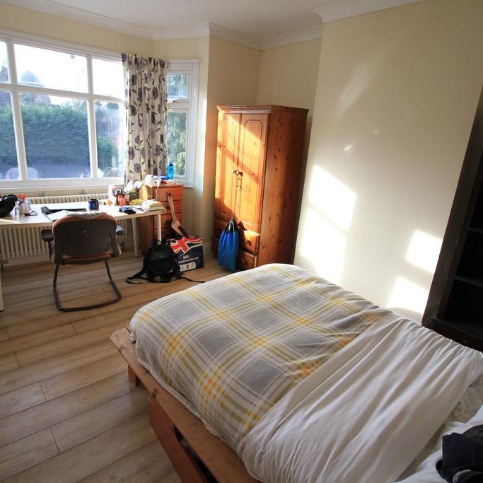 5 bedroom detached house to rent - Photo 1