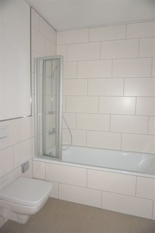 Toplage an der Mosel: Stilvolle 3-Zimmer-Wohnung mit EBK und großzügiger Terrasse - Photo 5