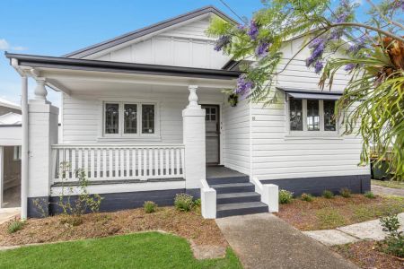 Unique Family Home In Ideal Location - Photo 2