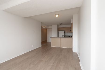 333 Sidney Belsey Cres. - Photo 2