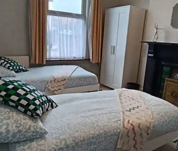 Glasnevin Hill, Dublin - Photo 1