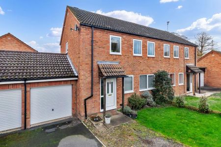 3 bedroom semi-detached house to rent - Photo 5