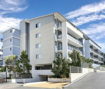 Studio Apartment + Furniture! - Photo 3