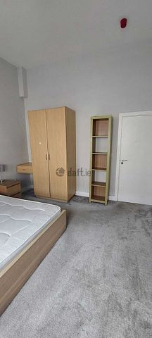 Apartment to rent in Cork - Photo 5