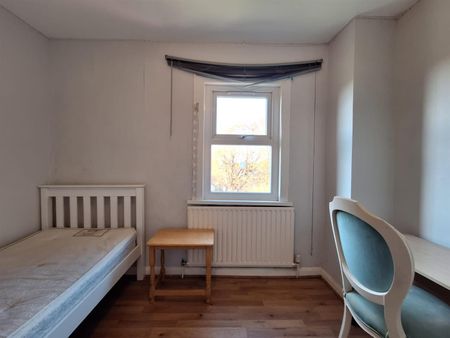 Selhurst Road, London SE25 - Photo 5