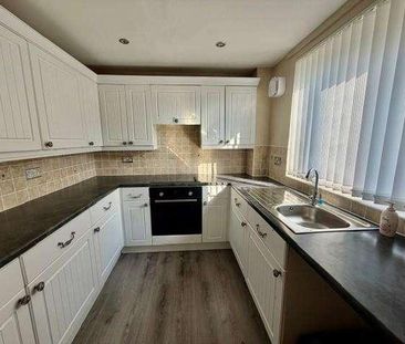 St. Aidans Square, Bingley, BD16 - Photo 2