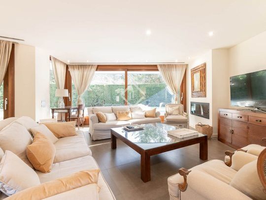 Sant Cugat del Vallés, Catalonia 08174 - Photo 1