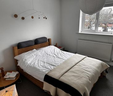 2 bedroom semi-detached house to rent - Photo 3