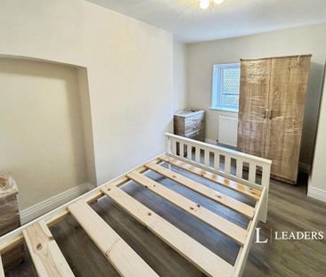 1 bedroom house to rent Market Place, Long Eaton, Nottingham, Derby... - Photo 2