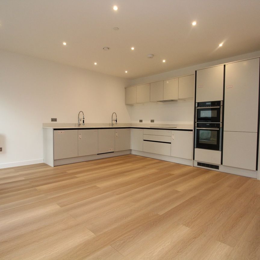 2 Bed Flat, Cavendish Road, M7 - Photo 1