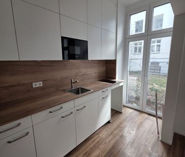 Top modernisierte 1 Z Altbauwohnung mit offener Einbauküche im HP - Photo 3
